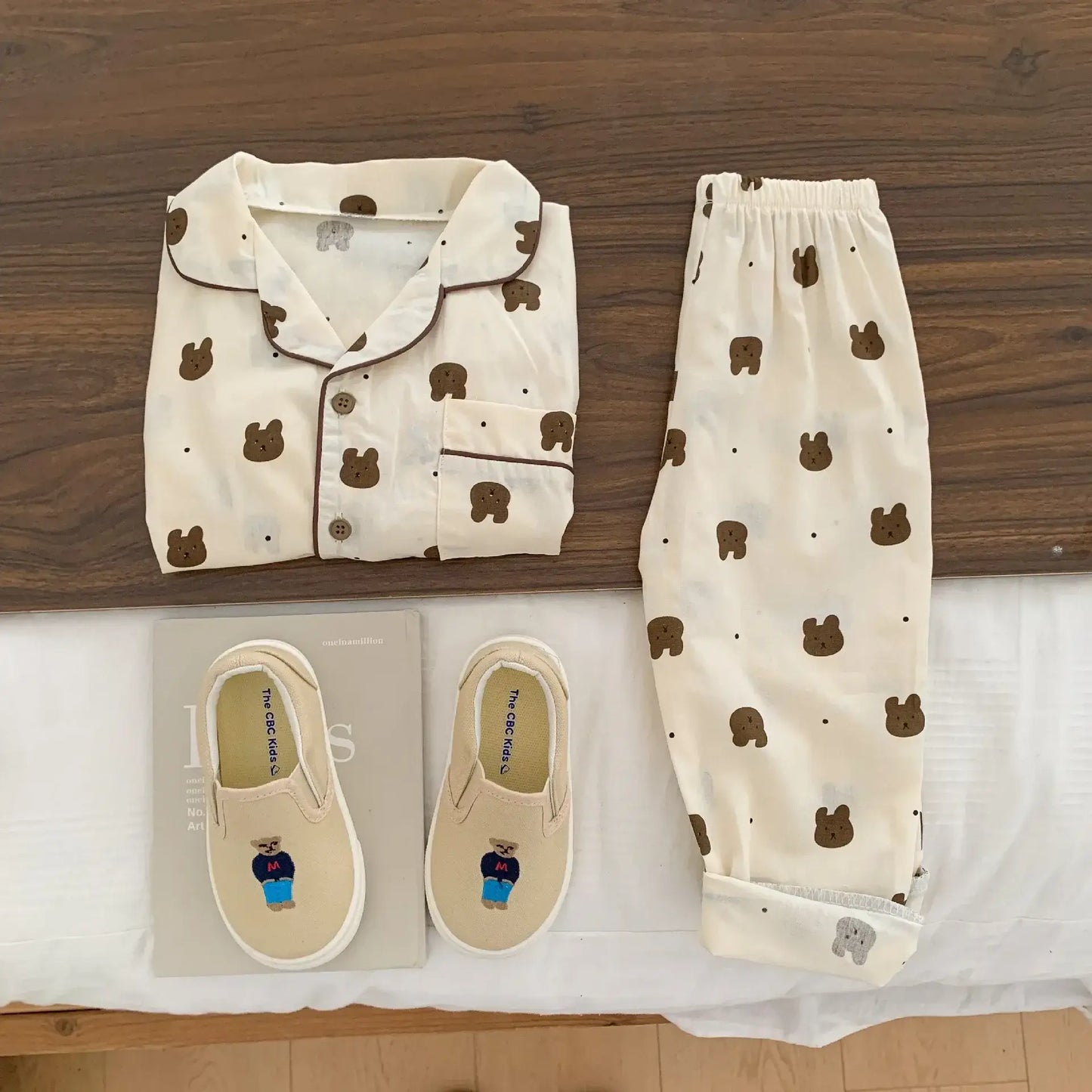 Pigiama "Teddy Quadretti" - in cotone 100% naturale- per bambini da 1-6 anni. Tutti pazzi per la Teddy Mania!