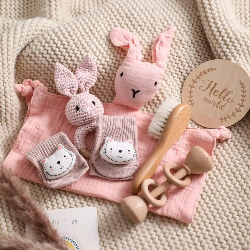 Set idea regalo "Teddy Baby Shower" - un set con Asciugamano simpatico Testa di animali in cotone 100% naturale, sonaglio a uncinetto e calzini di cotone abbinati - diversi colori e modelli disponibili!