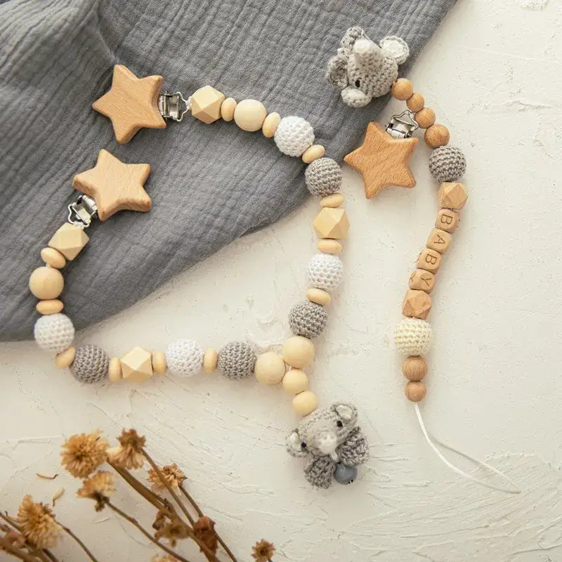 Set idea regalo "Teddy Baby Shower" - un set con Asciugamano simpatico Testa di animali in cotone 100% naturale, sonaglio a uncinetto e calzini di cotone abbinati - diversi colori e modelli disponibili!