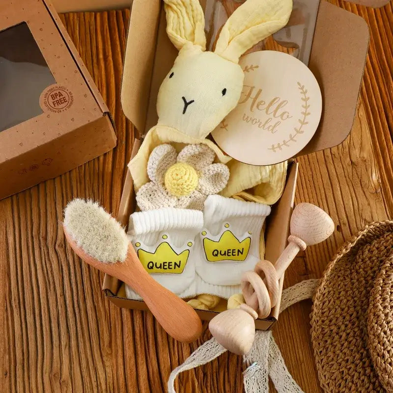 Set idea regalo "Teddy Baby Shower" - un set con Asciugamano simpatico Testa di animali in cotone 100% naturale, sonaglio a uncinetto e calzini di cotone abbinati - diversi colori e modelli disponibili!