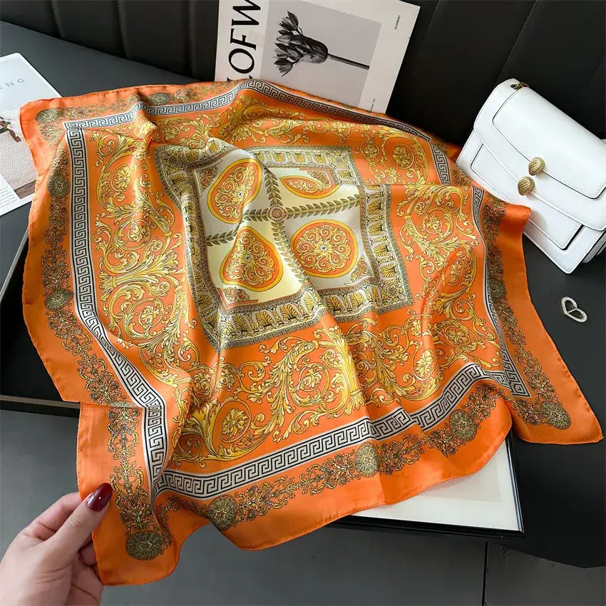 Foulard di Seta "Bandana Miami" - 70x70 disponibile in diversi Colori.