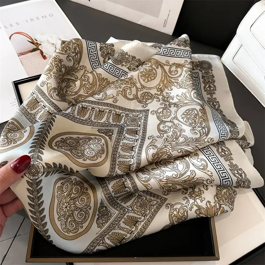 Foulard di Seta "Bandana Miami" - 70x70 disponibile in diversi Colori.