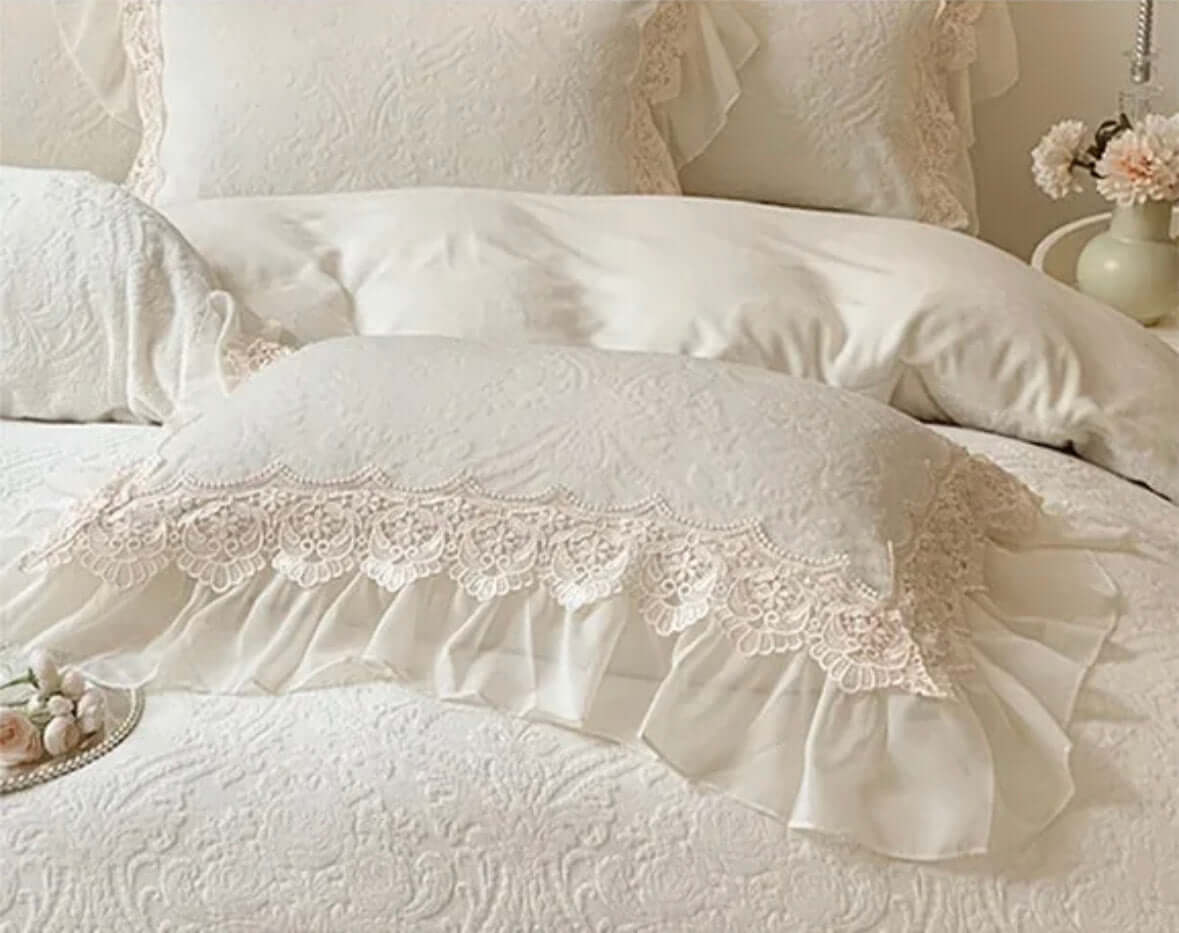 Set Biancheria da Letto "Principessa Bianca Neve" - Un set in velluto, dal gusto candido e senza tempo, disponibile in diversi colori.