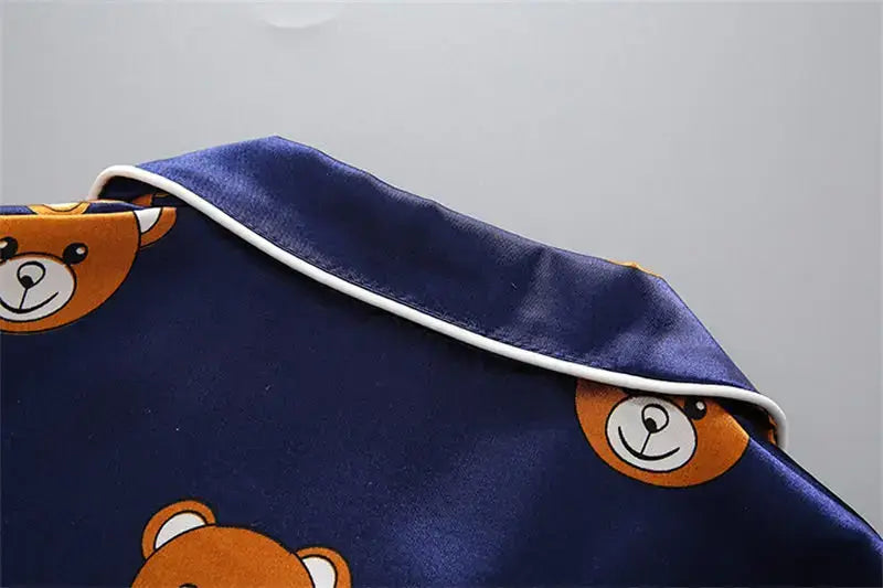 Pigiama "Baby-Boss Teddy" - Solo per piccoli Lord già con un tocco di stile dai primi mesi! - da 4 mesi a 3 anni