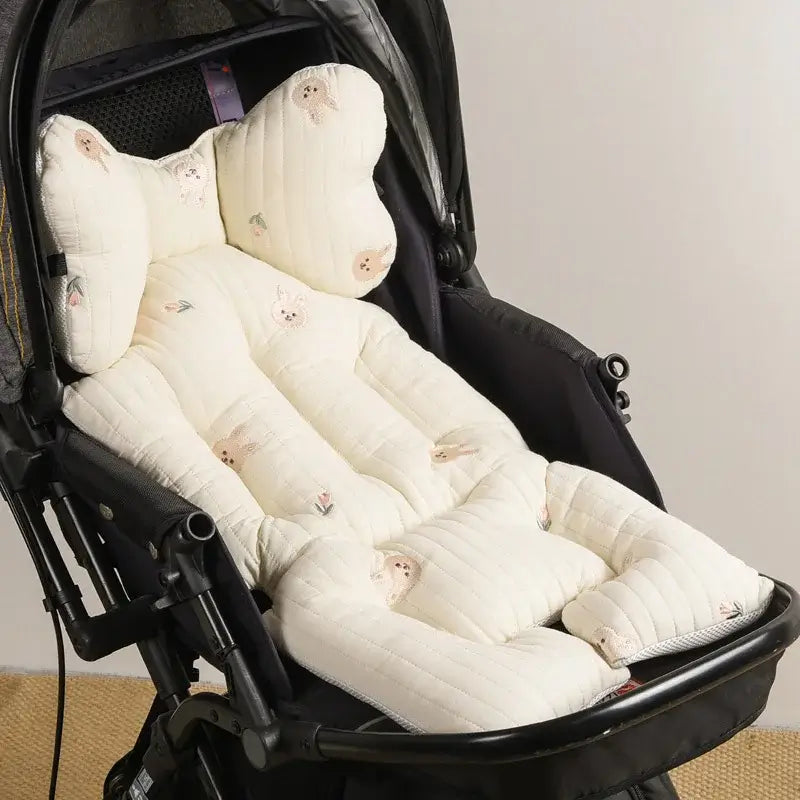 Cuscino per Passeggino "Teddy Ricami" - extra confort garantito durante le passeggiate più lunghe - 70x35 cm