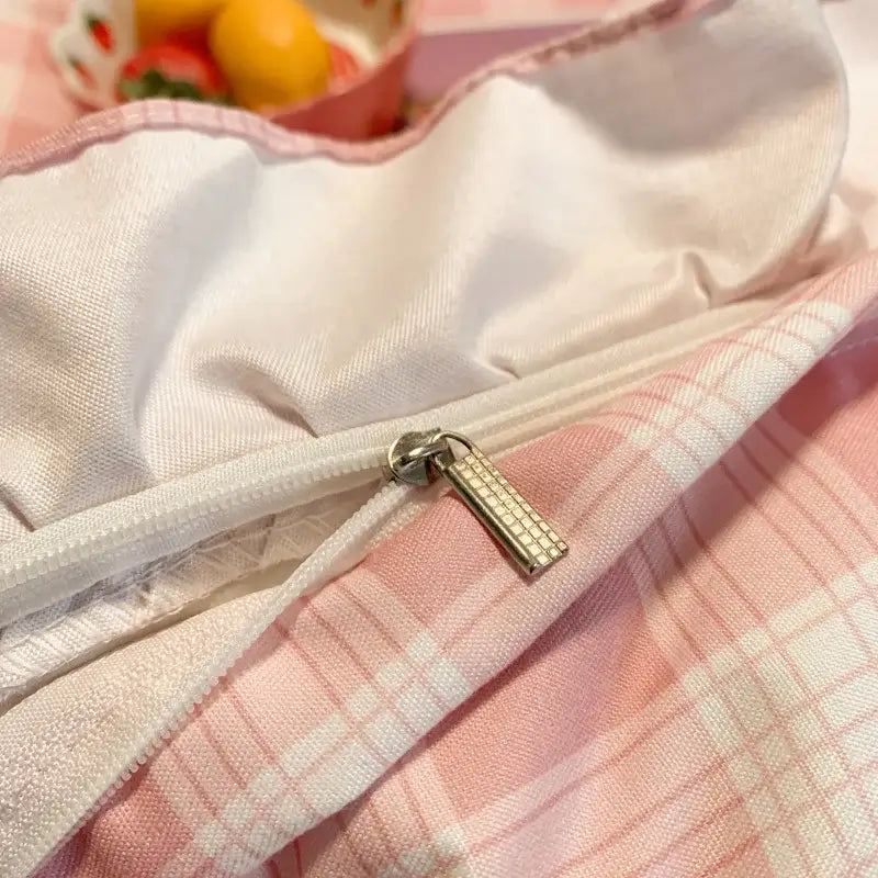 Set Biancheria da Letto "Principessa Quadretti" - Fai sentire la tua piccola sognatrice in un Castello Fatato!
