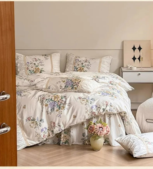 Set Biancheria da Letto "Principessa Azzurrina" - con delicati temi floreali in Stile Provenzale, disponibili in diversi colori.