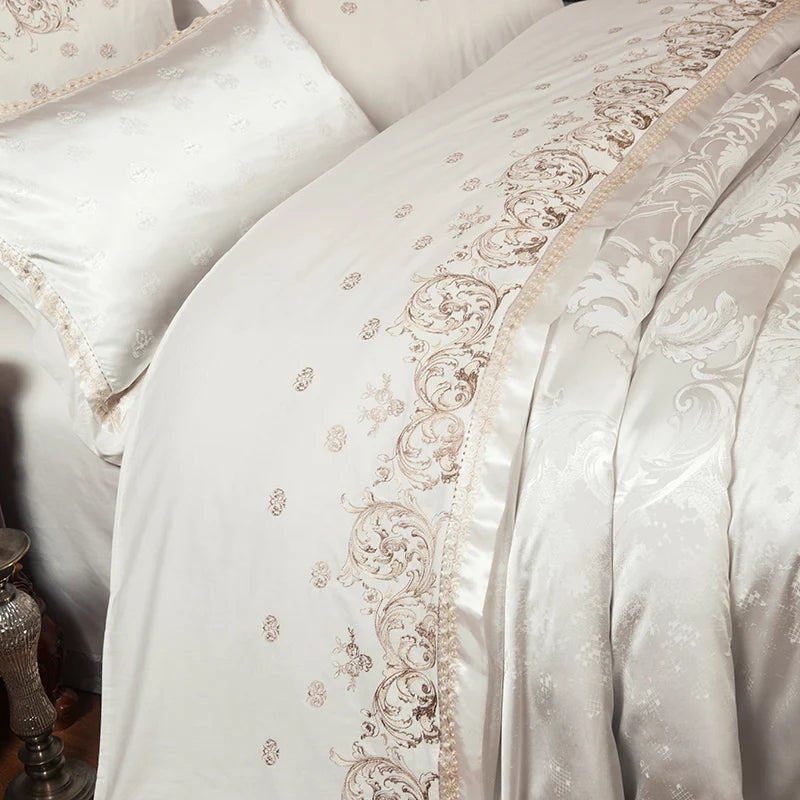 Set Biancheria da Letto "Jacquard Resort" - in seta di raso stile jackard.