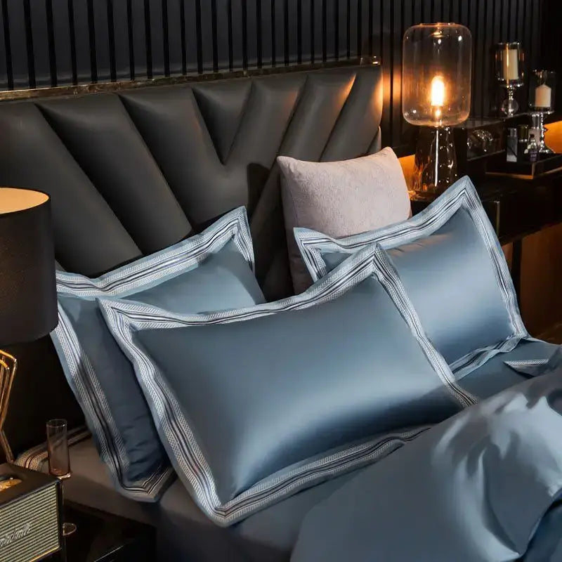 Set Biancheria da Letto "Blue Shade Costa Azzurra" - in Cotone Egiziano prime quality e inserti in raso.
