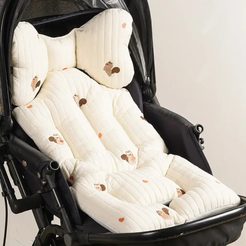Cuscino per Passeggino "Teddy Ricami" - extra confort garantito durante le passeggiate più lunghe - 70x35 cm