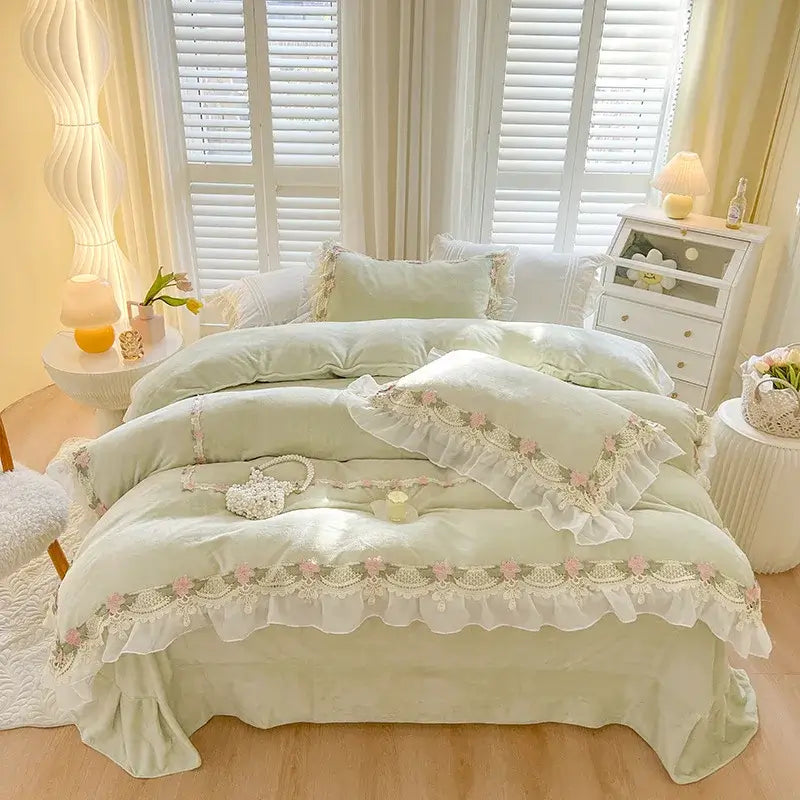 Set Biancheria da Letto "Princess Merletti" impreziositi da merletti di pregio e finiture di qualità. Rimarrai a bocca aperta!