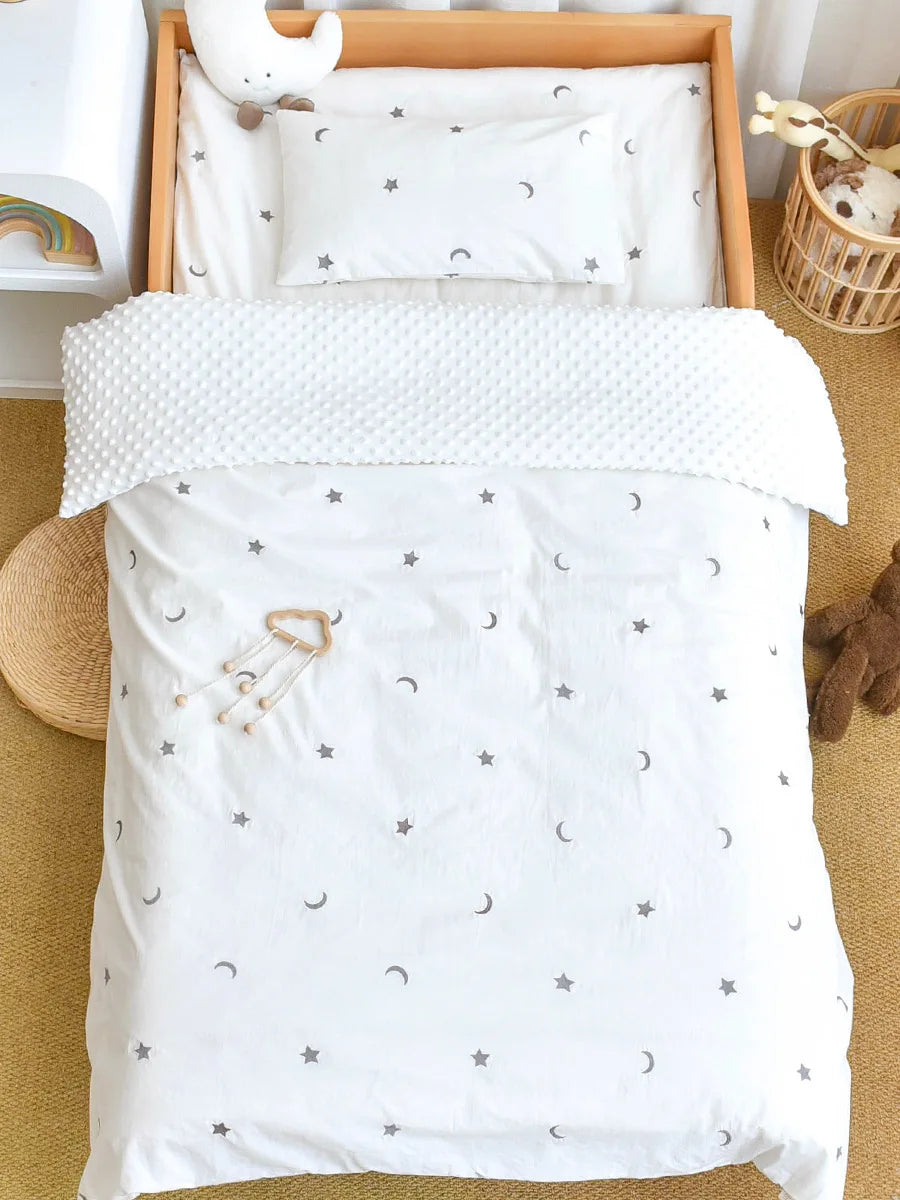 Set Letto Bambino "Teddy Grown Up" - per bambini grandi con set di federa letto e cuscino e copri piumone, con o senza imbottitura.